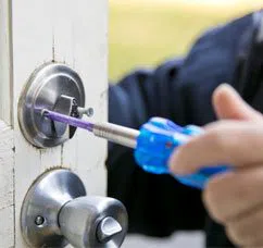 City Locksmith Store Palos Verdes Peninsula, CA 310-955-1737 - 12-Changing-Locks